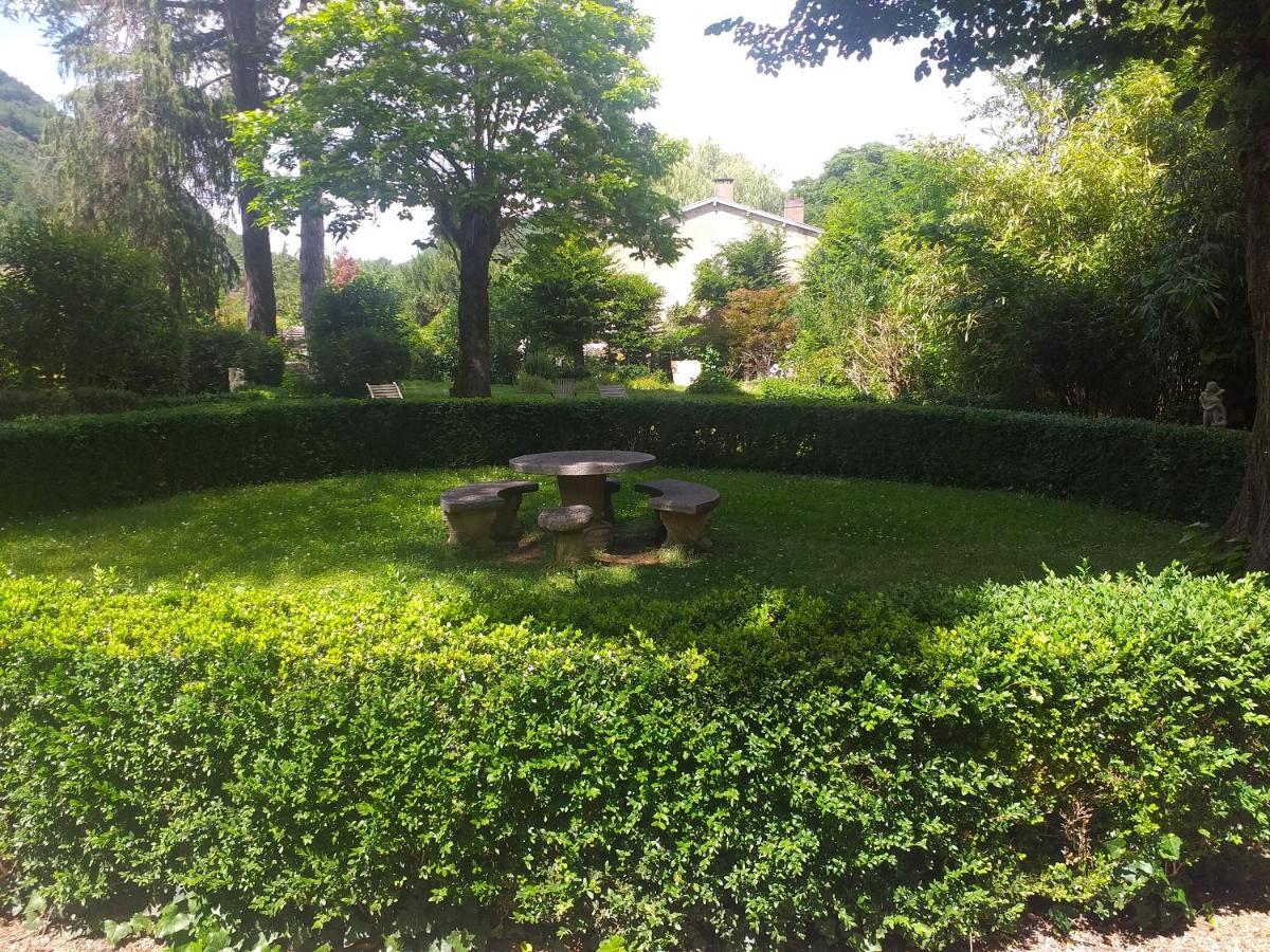 Bed and Breakfast Le Jardin Secret Saint-Antonin-Noble-Val Zewnętrze zdjęcie